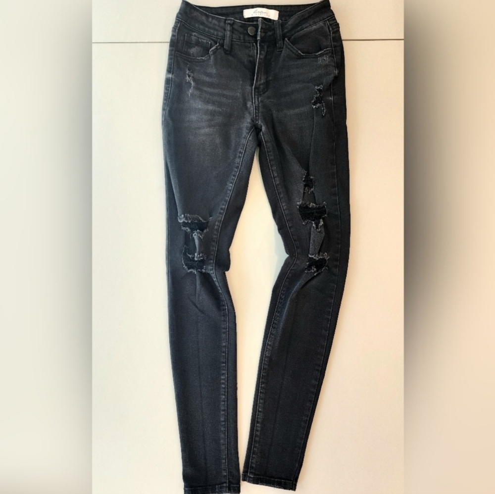 Buckle  - Distressed Ankle Skinny Jeans - Kancan Signature